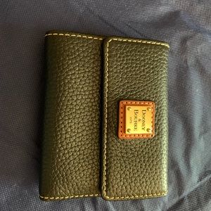 Dooney & Bourke wallet